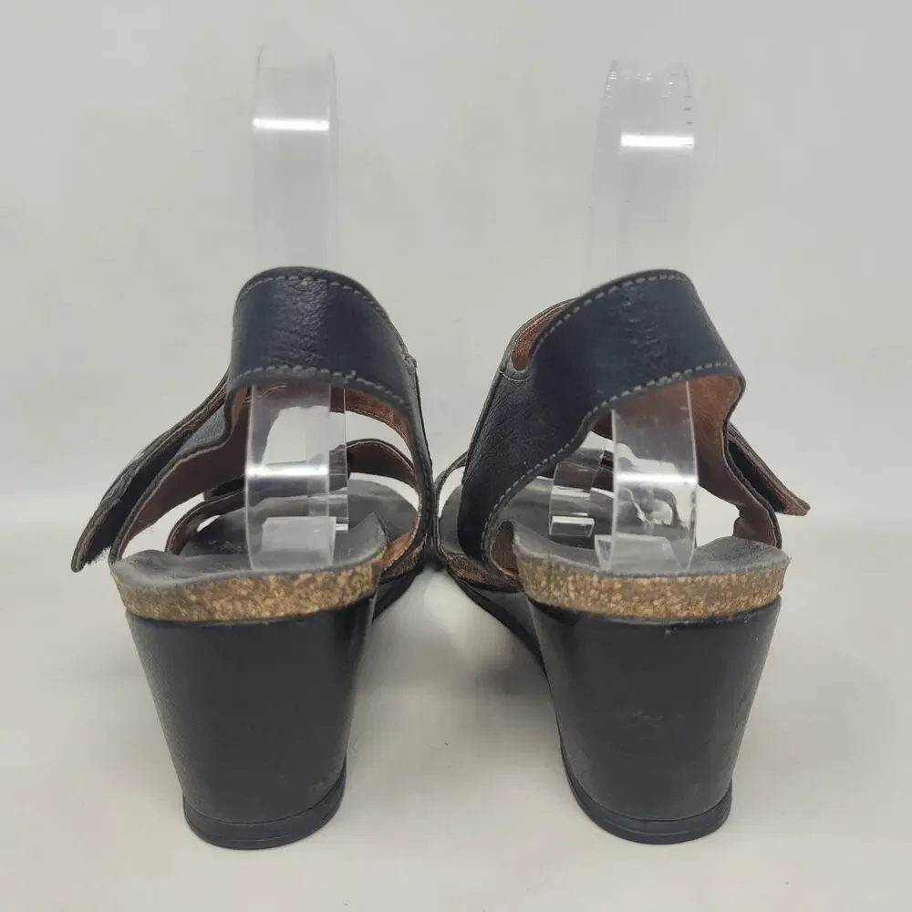Taos Sandals 10.5 EU41 Black Leather Wedge Carousel Slingback Medallion 3209